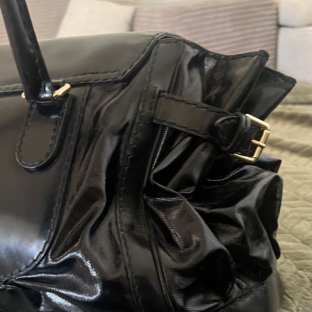 Elegant authentic used condition GUCCI Black Women's Handbag!! - Picture 9 of 15